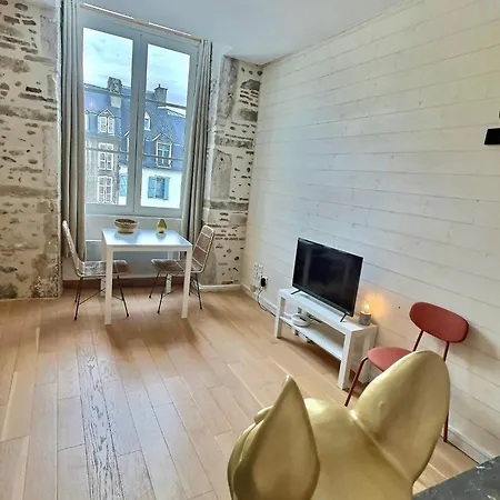 Wonderhost, Bois Et Pierre En Coeur De 아파트 포